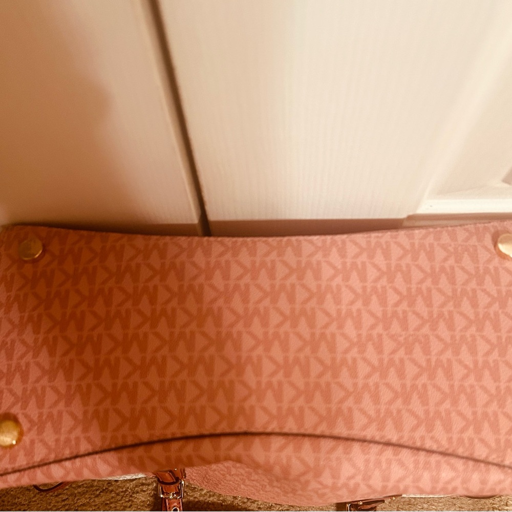 Michael Kors Rose and Beige Signature Tote - Picture 3 of 7